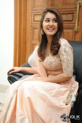 Raashi Khanna at Jil Movie Audio Launch